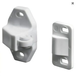 BMB Rollenschnäpper Kunststoff  - weiss 35 x 21 mm und Gegenplatte – Bild 1